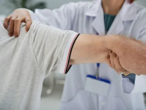 مراقبت های بعد از جراحی شانه